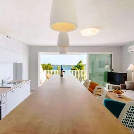 Island Hvar Zavala Apartment5with Panoramic Views Of The Peljesac Jelsa (Hvar)